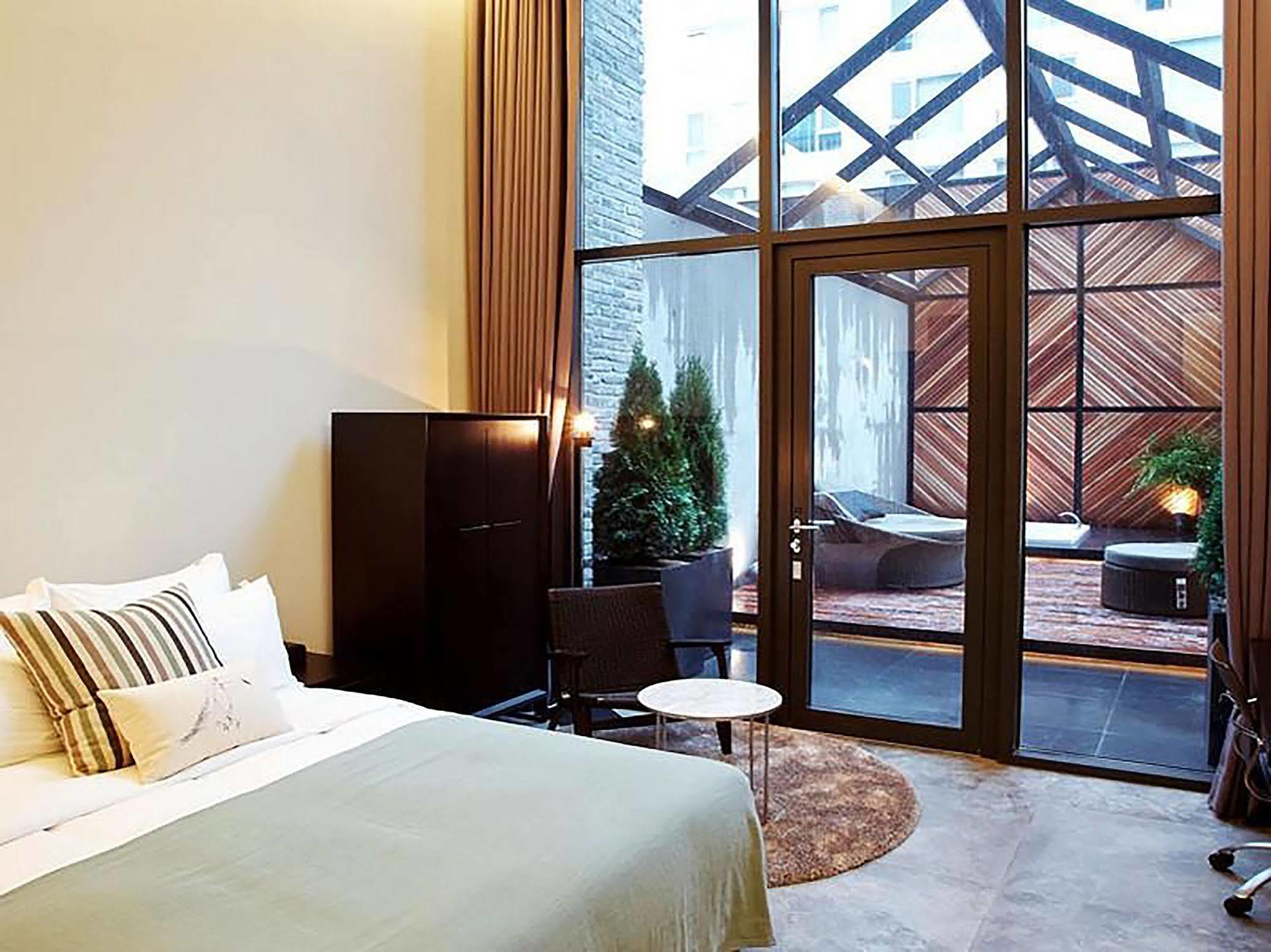 Js The Classic Hotel Osan المظهر الخارجي الصورة